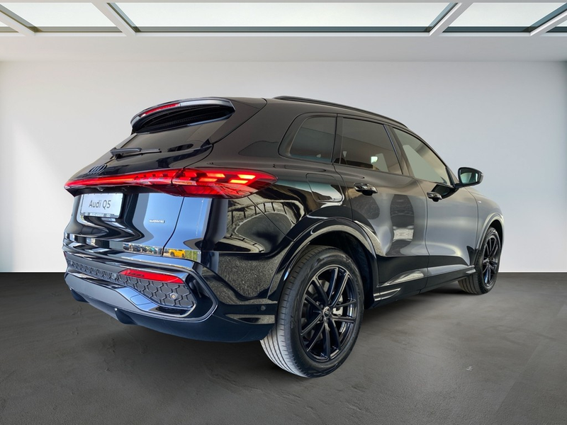 Audi Q5 SUV TDI quattro S line PANO+HUD+AHK+360°+ACC+PROMO — photo 15