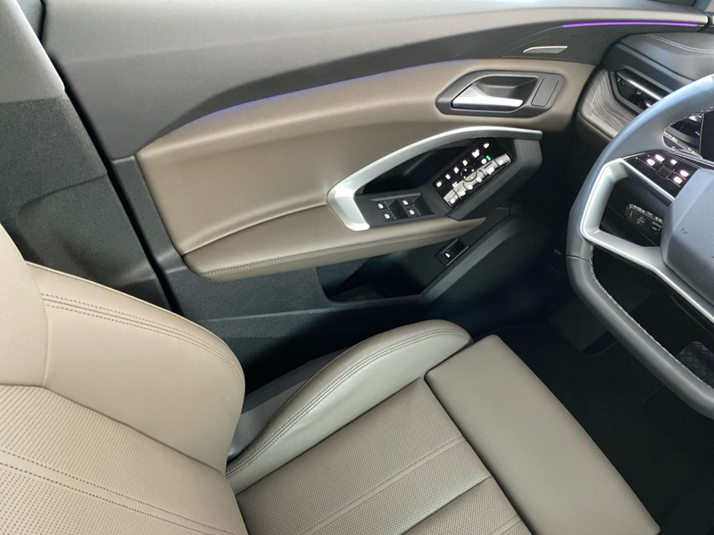 Audi Q5 SUV TDI quattro S line PANO+HUD+AHK+360°+ACC+PROMO — photo 12