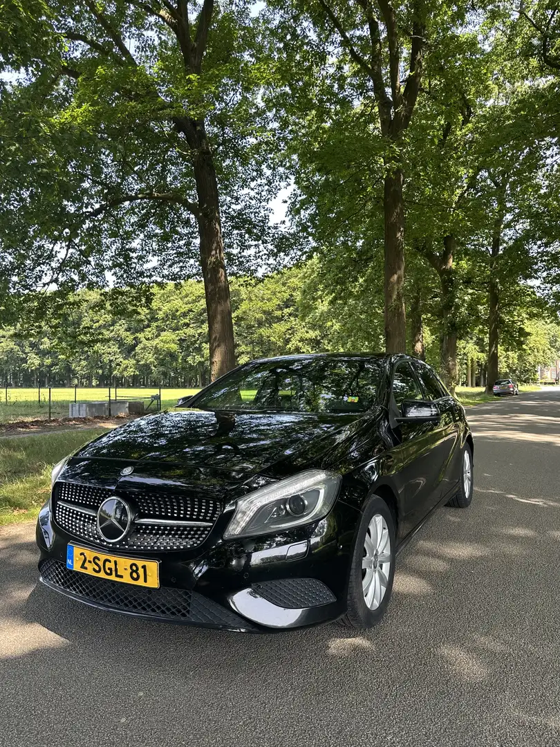 Mercedes-Benz A 200 Prestige Fekete - 1