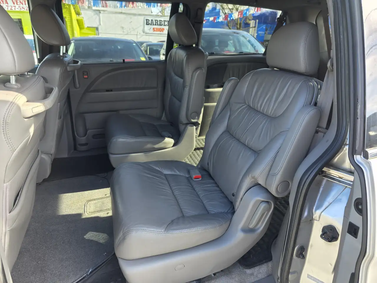 Honda Odyssey снимка Honda Odyssey
