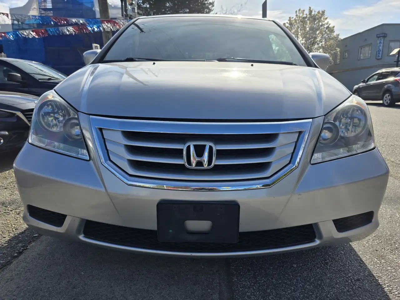 Honda Odyssey снимка Honda Odyssey