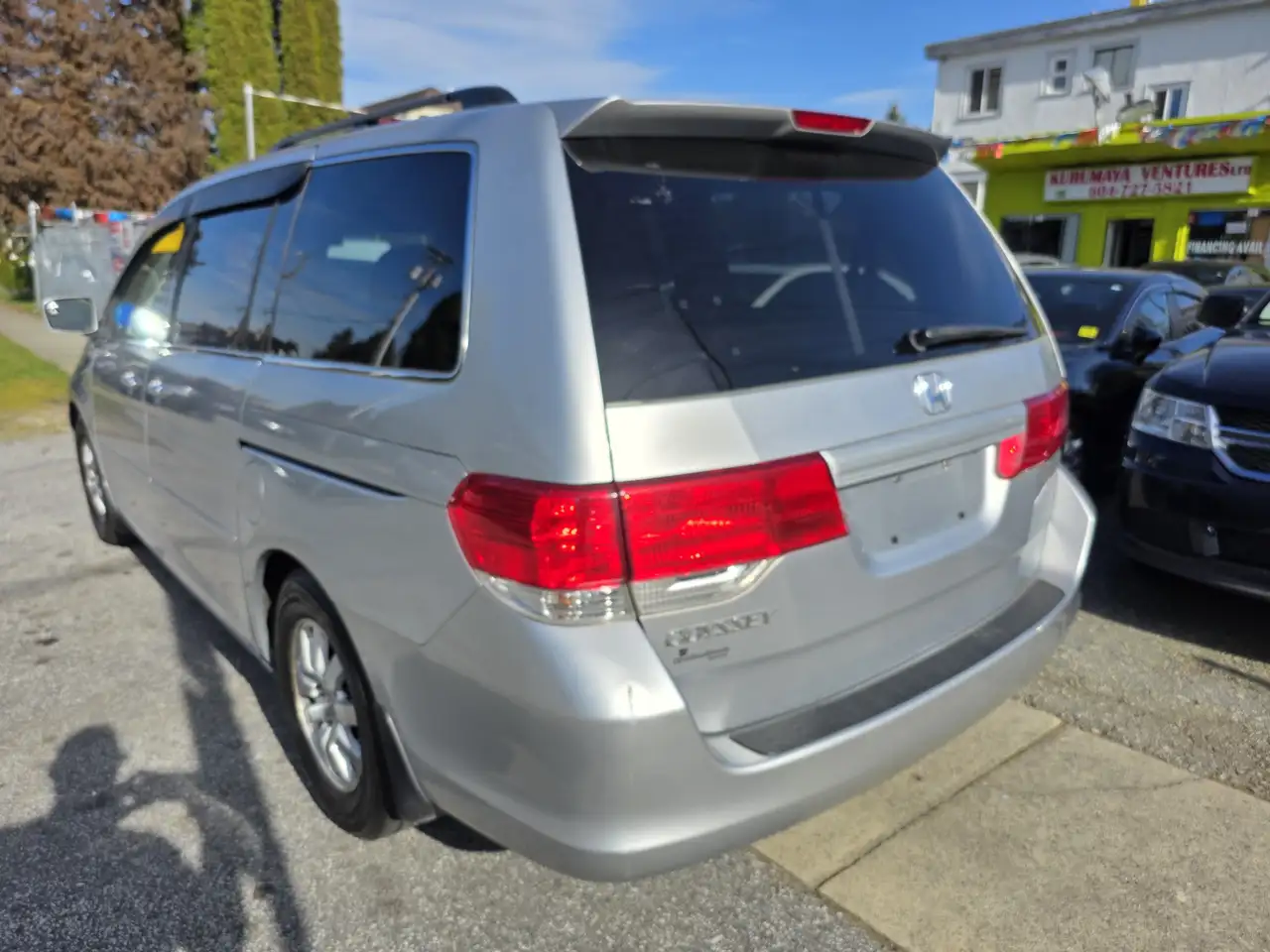 Honda Odyssey снимка Honda Odyssey