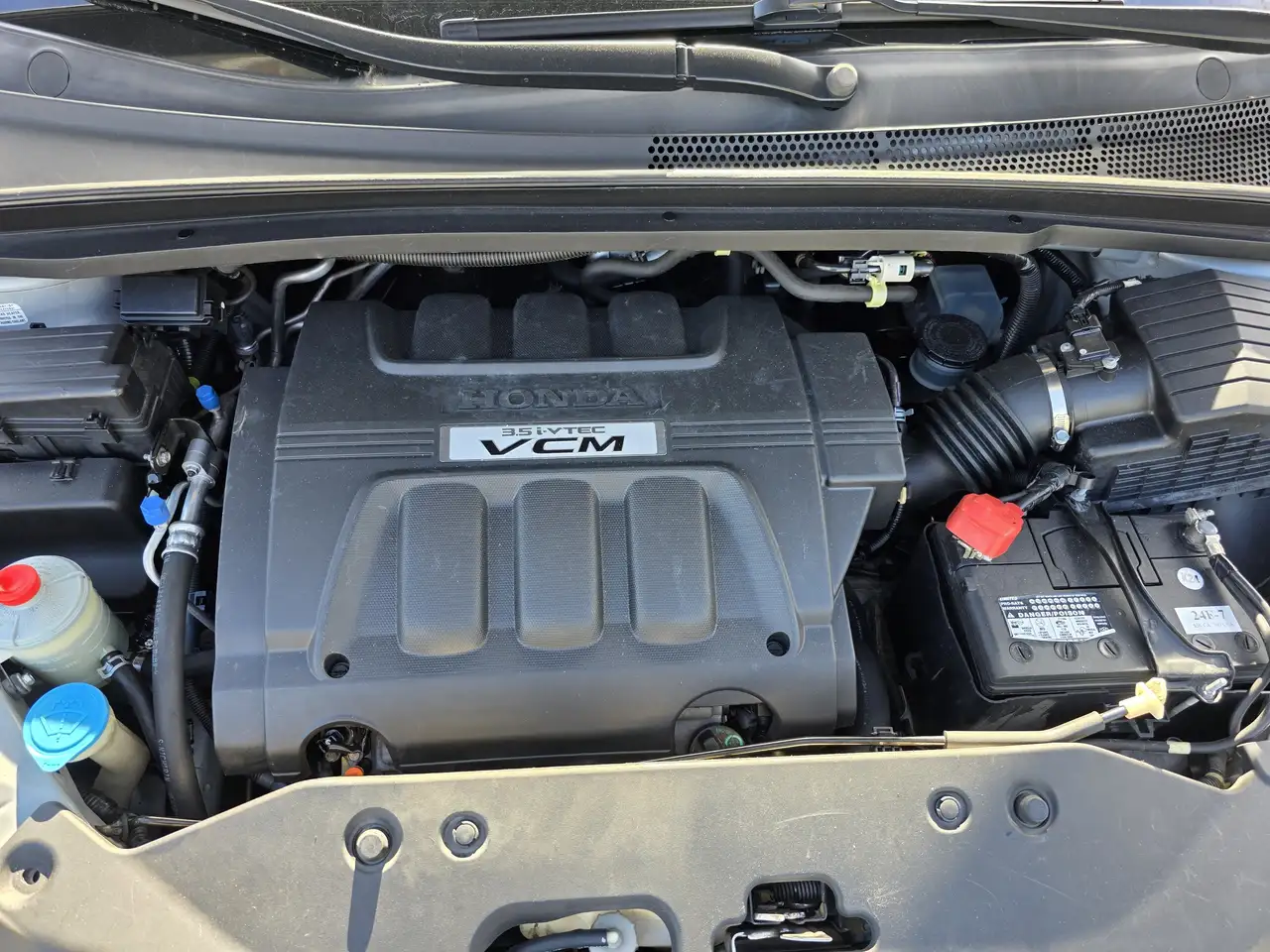 Honda Odyssey снимка Honda Odyssey
