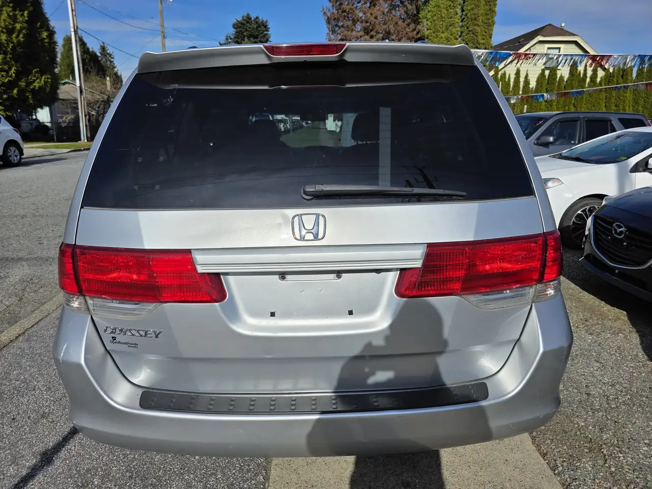 Honda Odyssey снимка Honda Odyssey