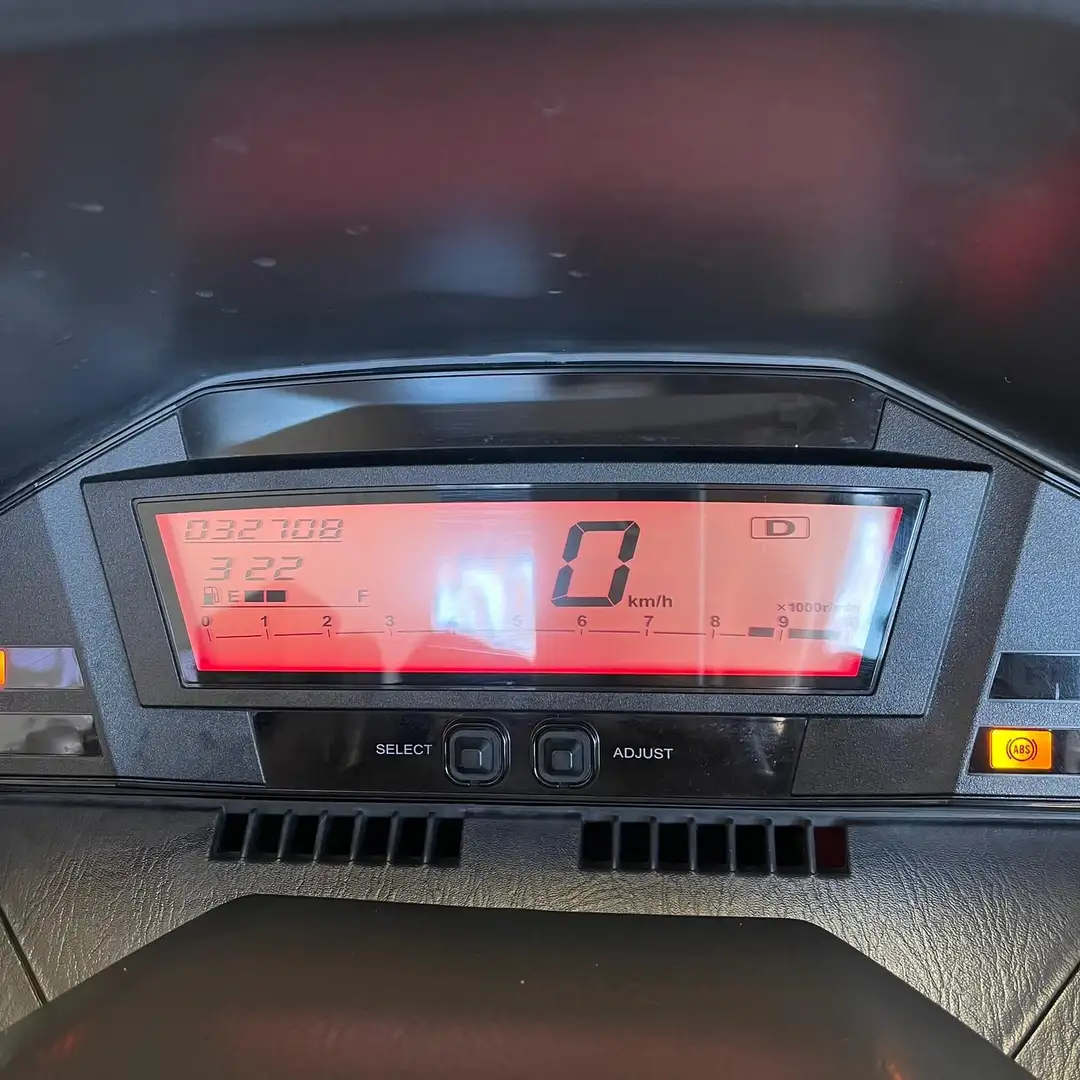 Suzuki Burgman 650 - 2