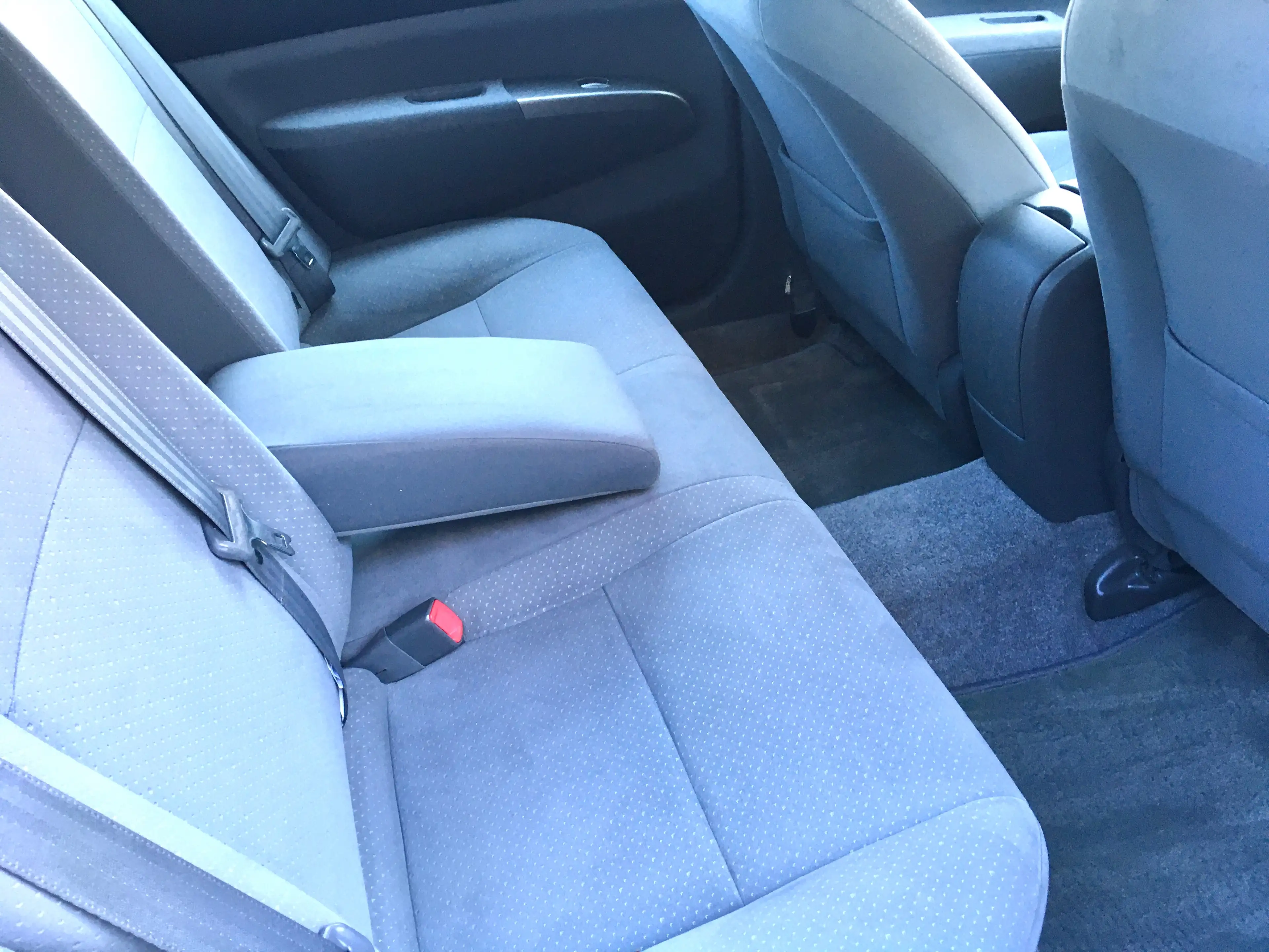 Toyota Prius Sol*Hybrid* — photo 11