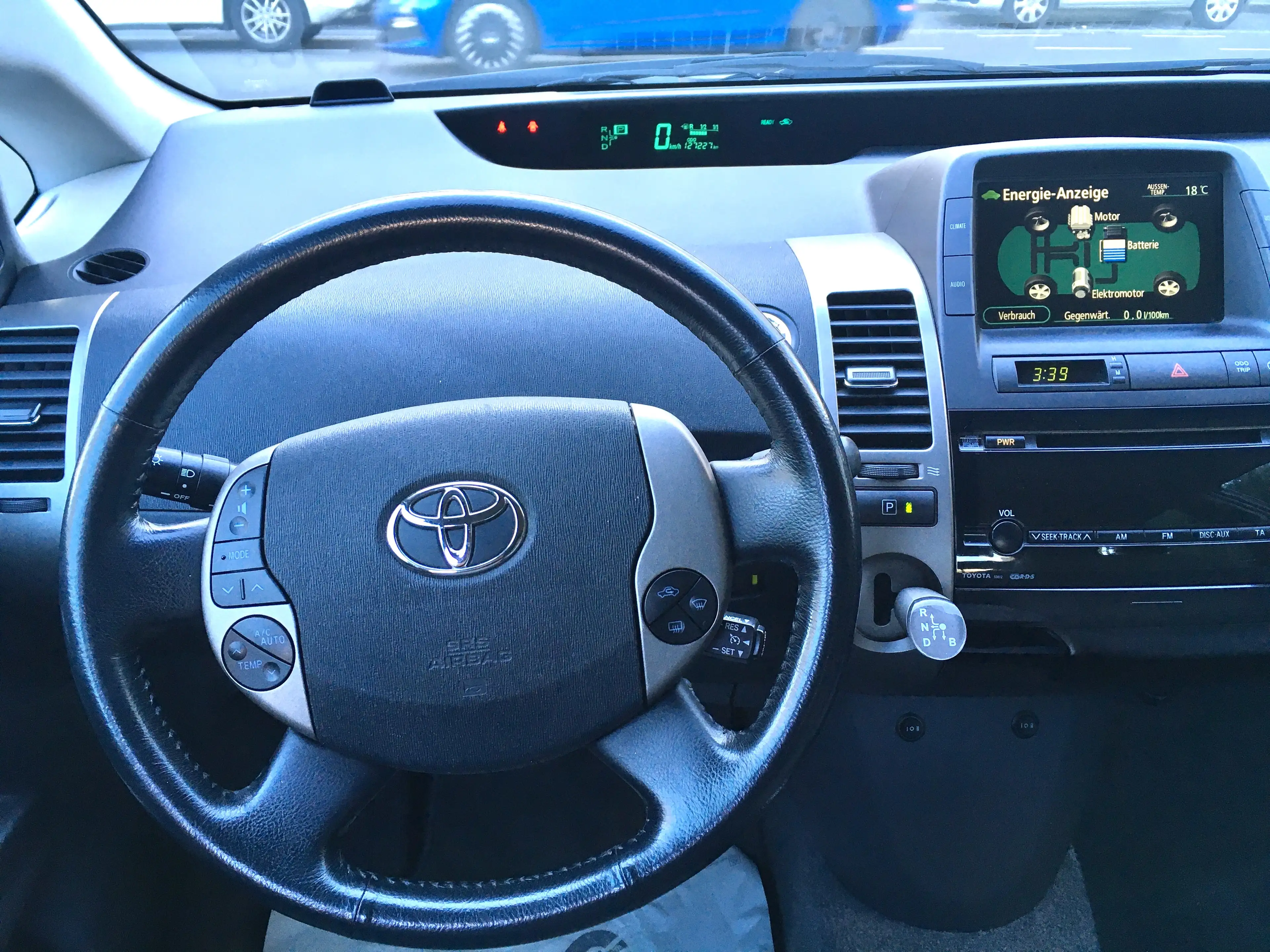 Toyota Prius Sol*Hybrid* — photo 8