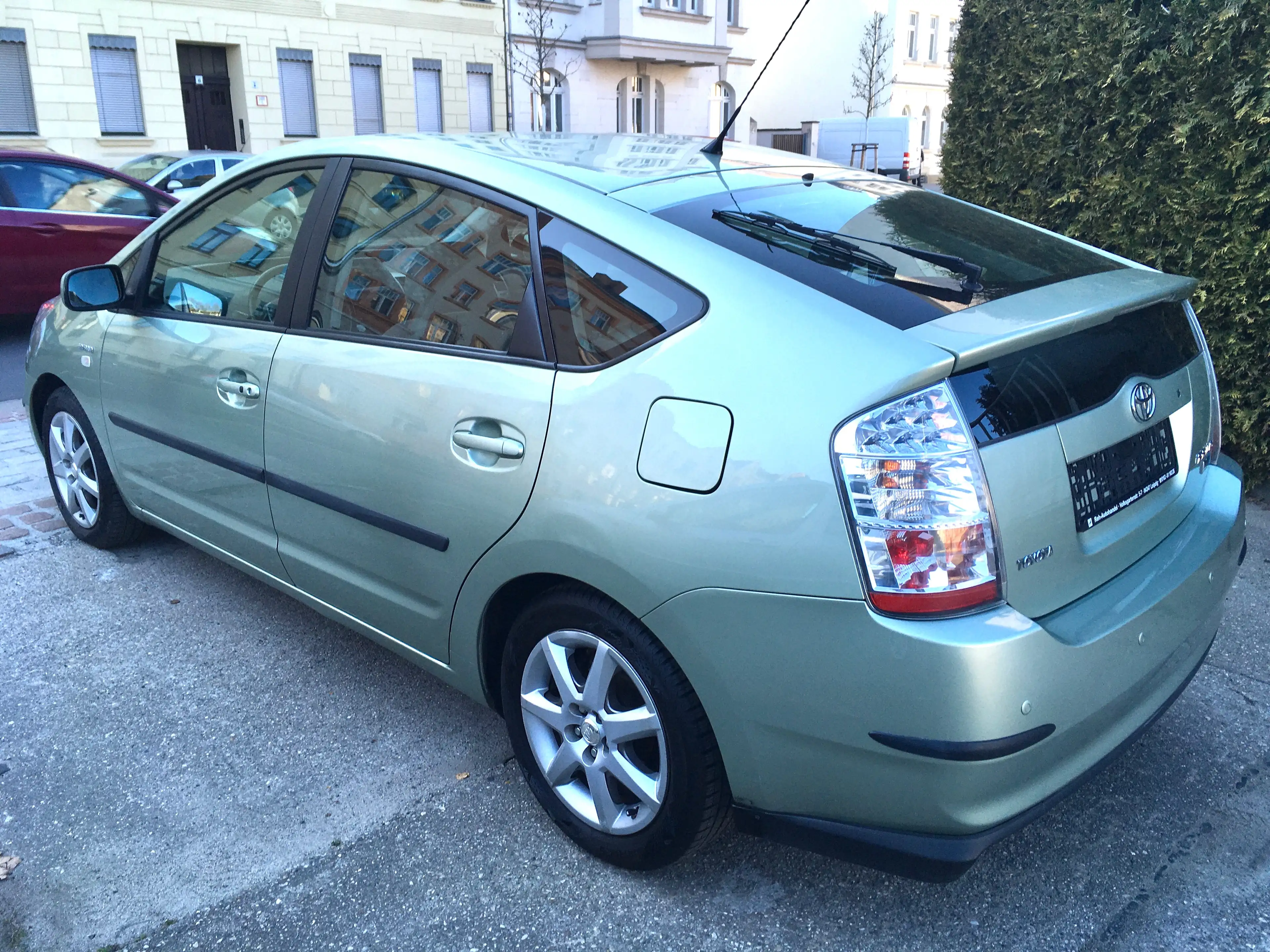 Toyota Prius Sol*Hybrid* — photo 4