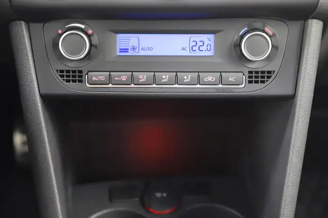 Volkswagen Polo view 18