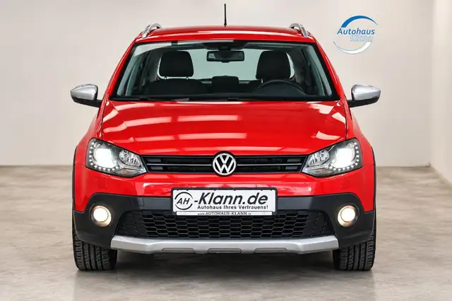 Volkswagen Polo view 2