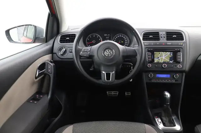 Volkswagen Polo view 26