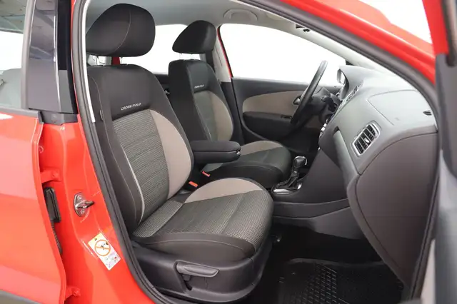 Volkswagen Polo view 10