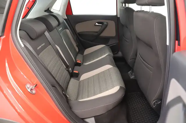 Volkswagen Polo view 12
