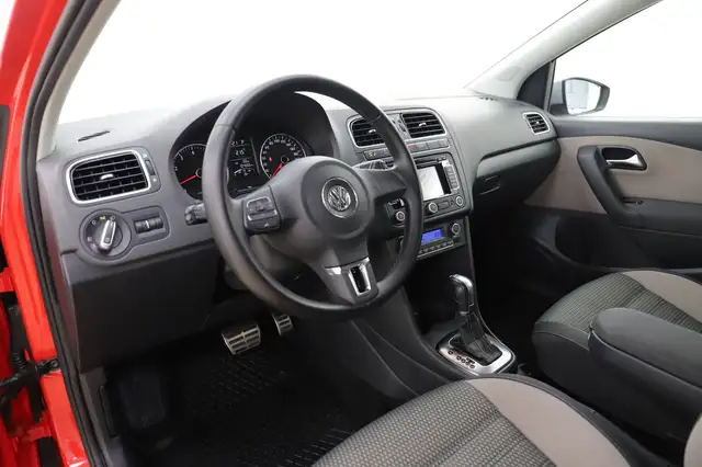 Volkswagen Polo view 13