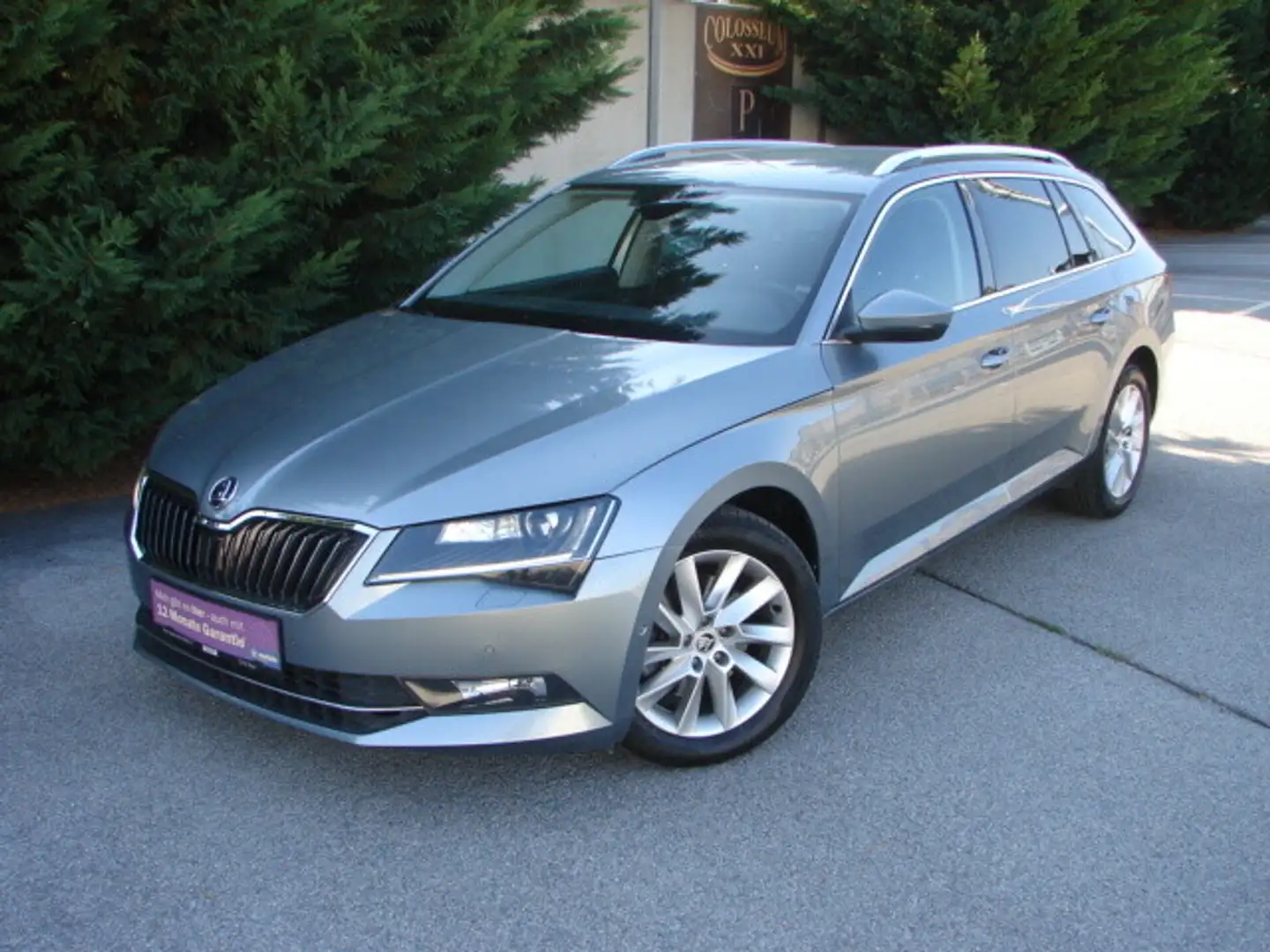 Skoda Superb Kombi 2,0 TDI Ambition DSG *** NAVI, LEDER, STA... Grau - 1