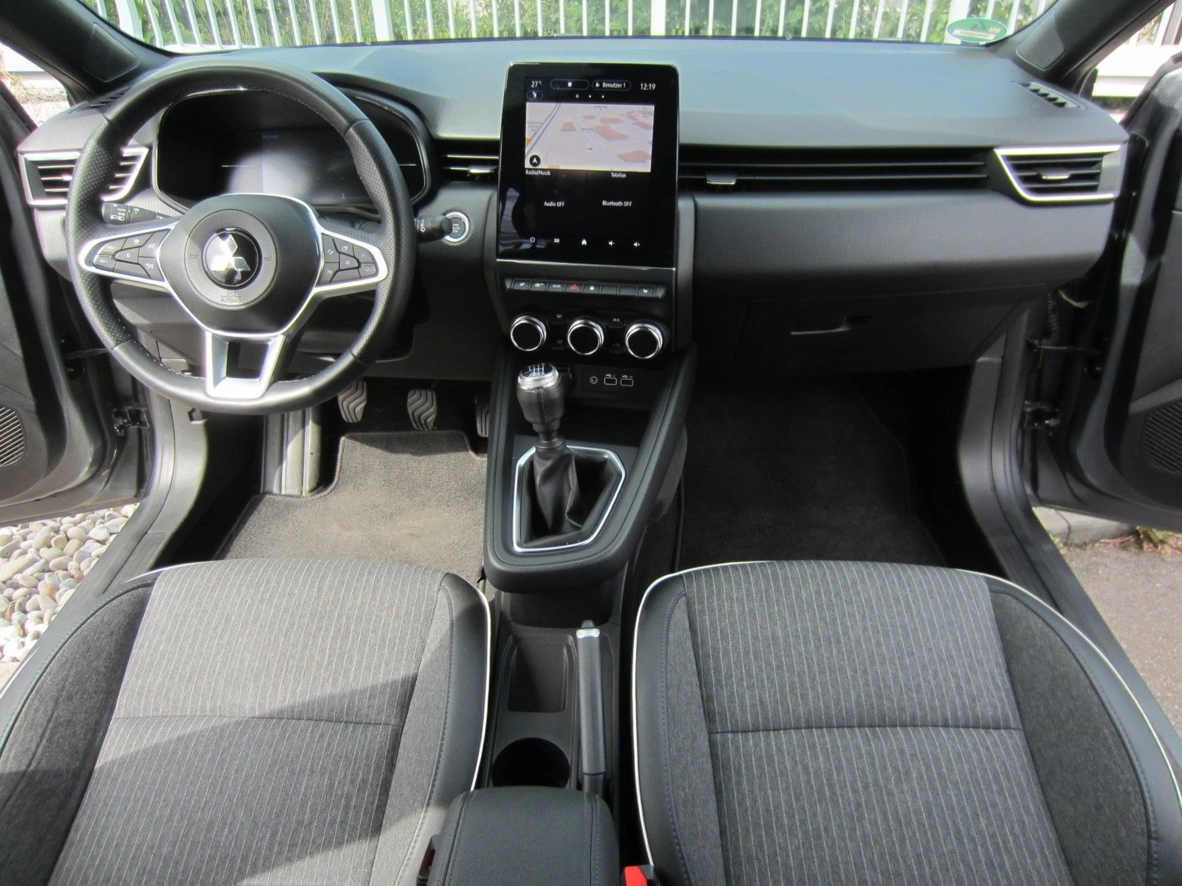 Mitsubishi Colt Intro Edition — photo 3