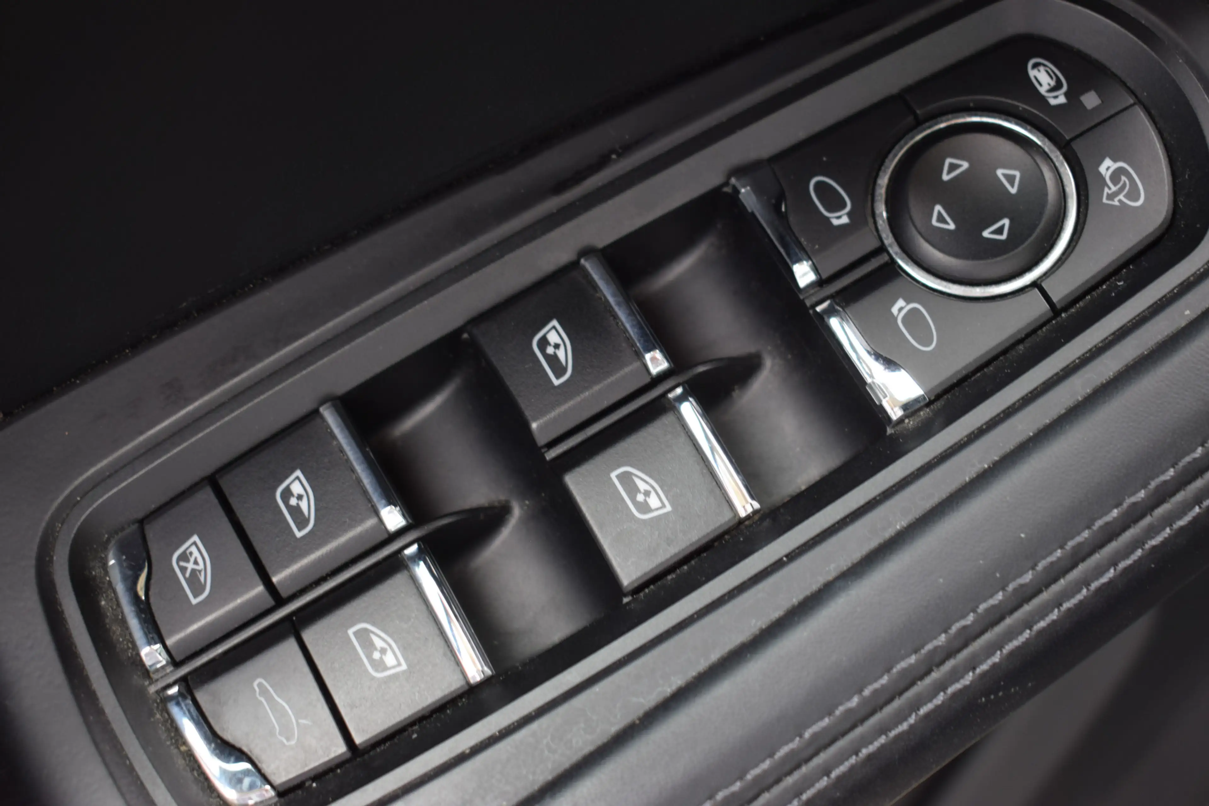 Porsche Macan 2.0T | Luchtvering | Sport Uitlaat | Panorama | Tr — photo 16