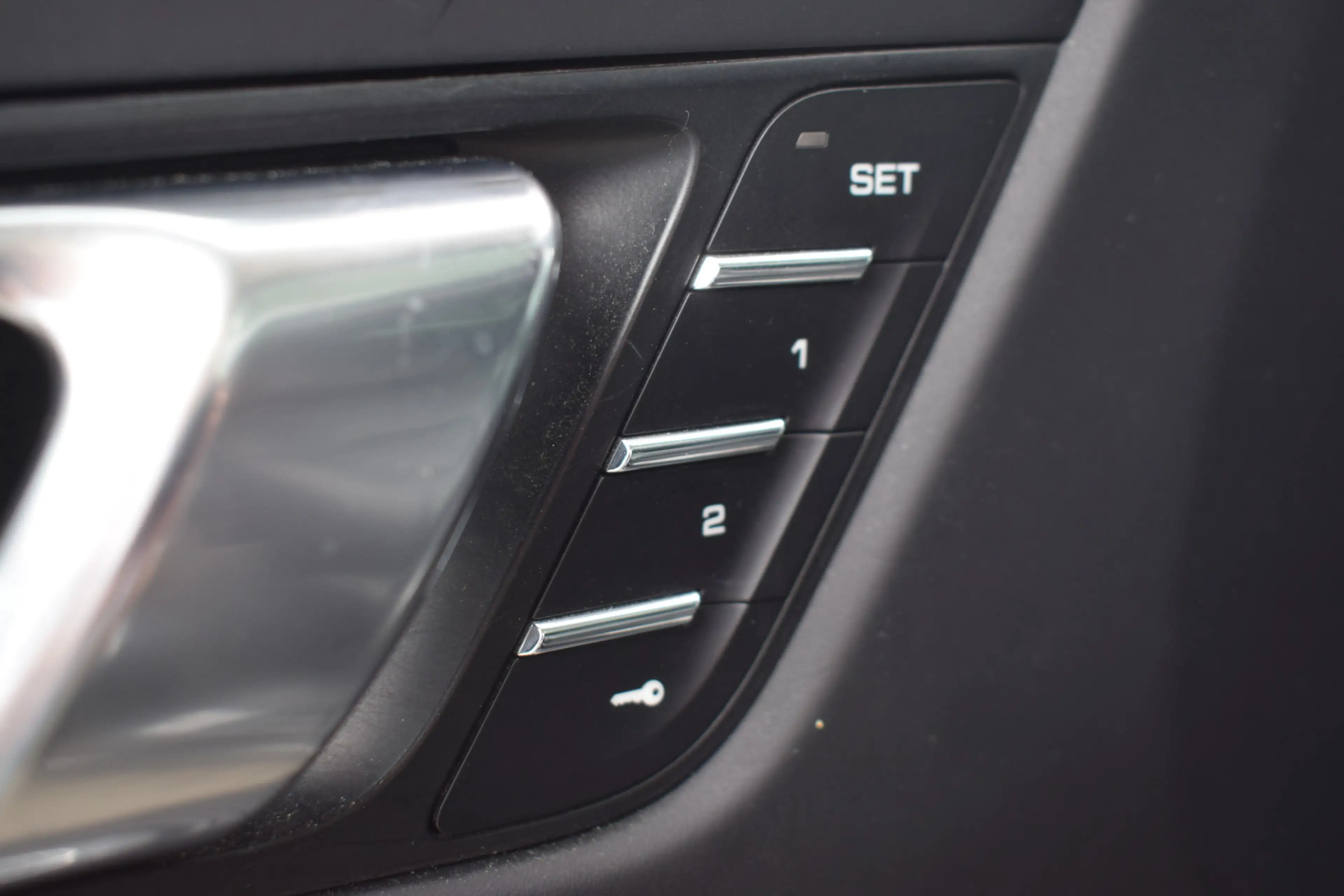 Porsche Macan 2.0T | Luchtvering | Sport Uitlaat | Panorama | Tr — photo 10