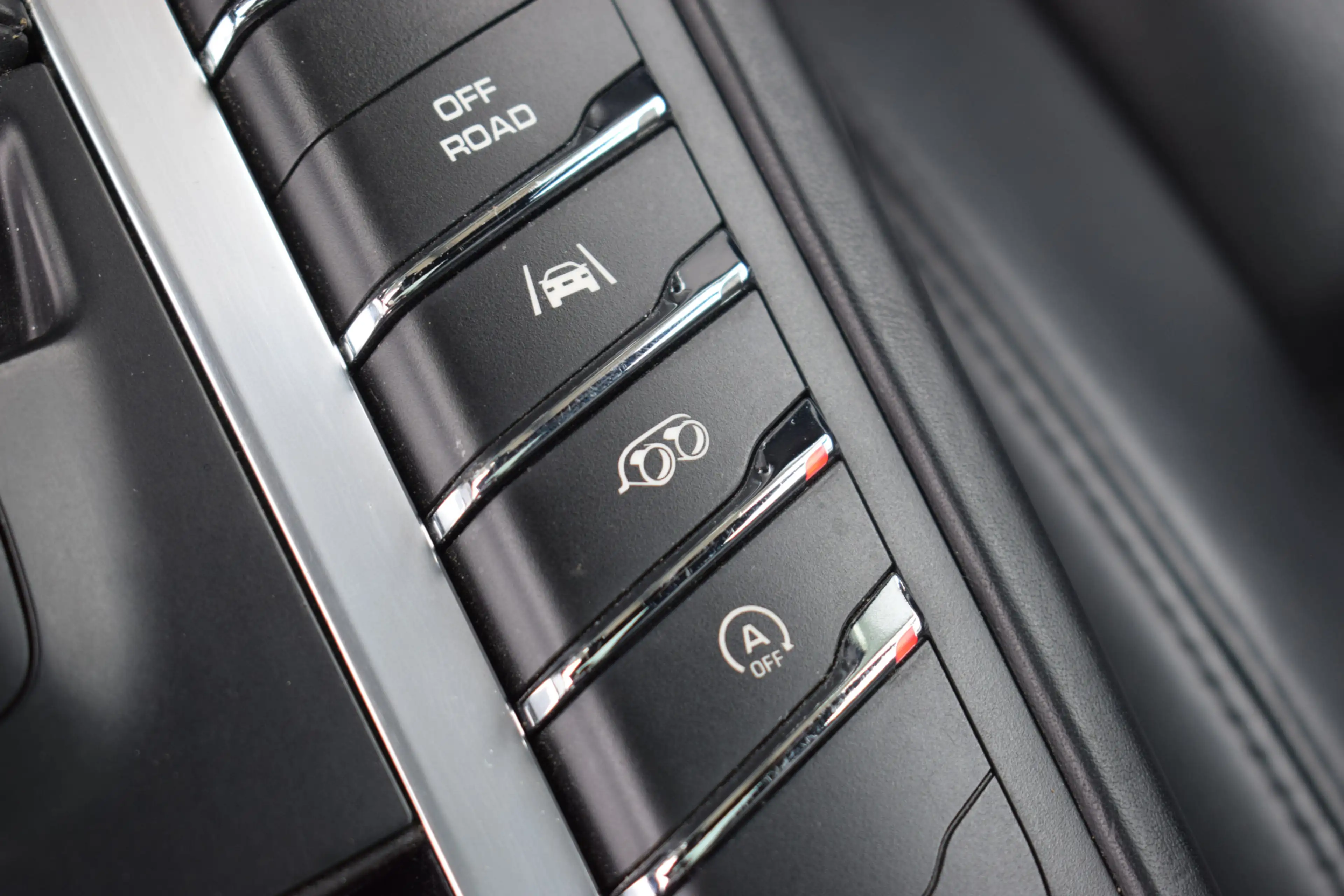Porsche Macan 2.0T | Luchtvering | Sport Uitlaat | Panorama | Tr — photo 5