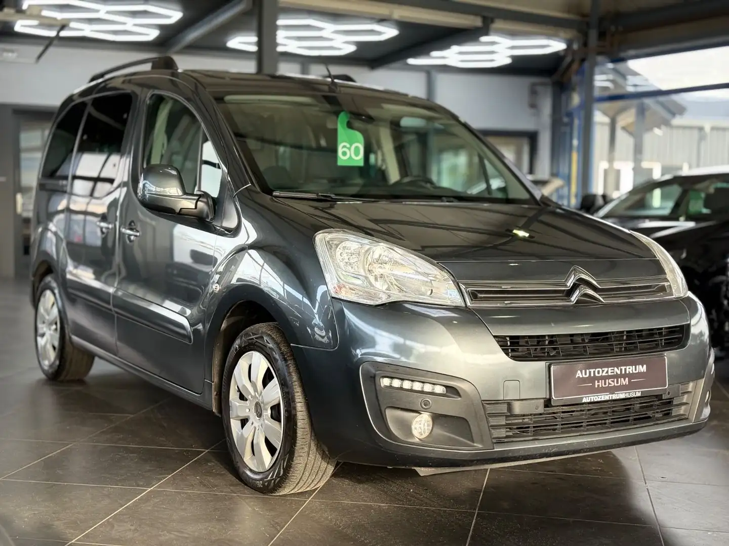 Citroen Berlingo Kombi Selection*HU/AU NEU* Grau - 1