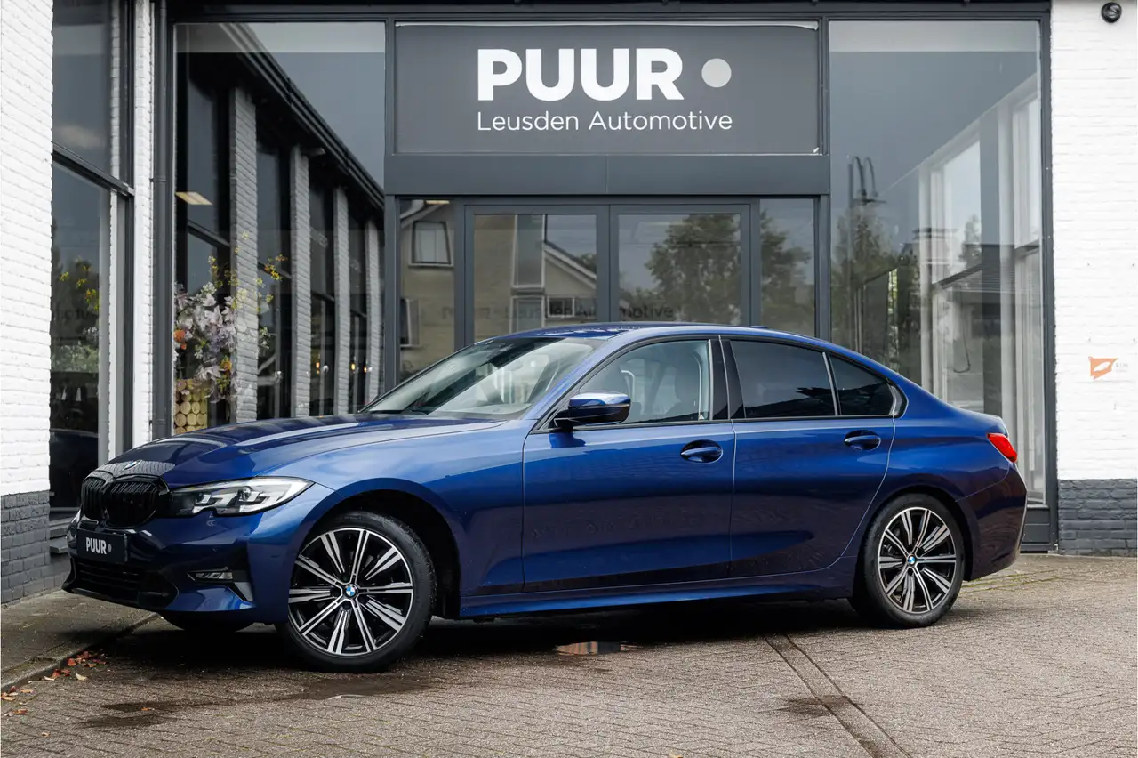 BMW 3 Series 3-serie 320i Aut. High Executive Sportline Sportst