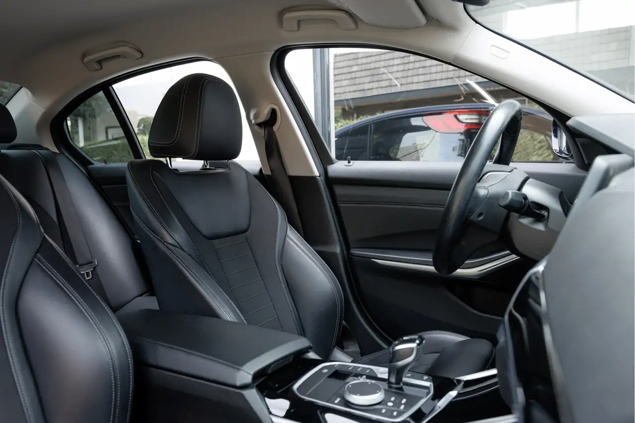 BMW 3 Series 3-serie 320i Aut. High Executive Sportline Sportst, миниатюра 22