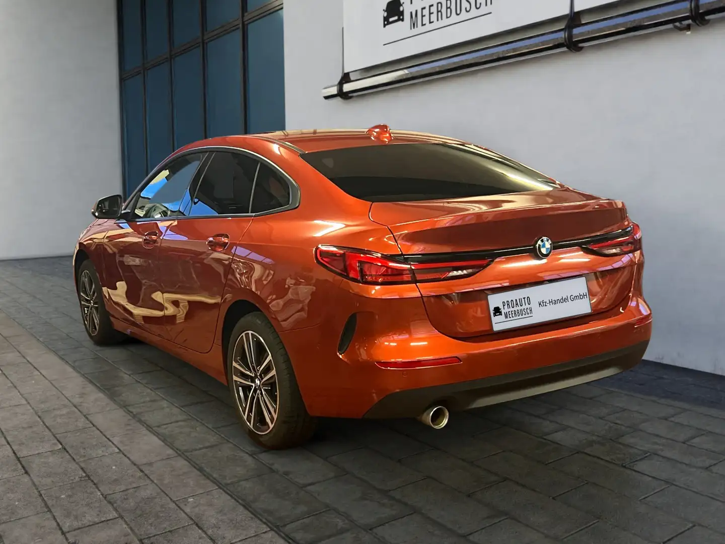 BMW 218 i Gran Coupe ACC/HUD/HIFI/ADAPTLED/KOMFORTZGNG Orange - 2