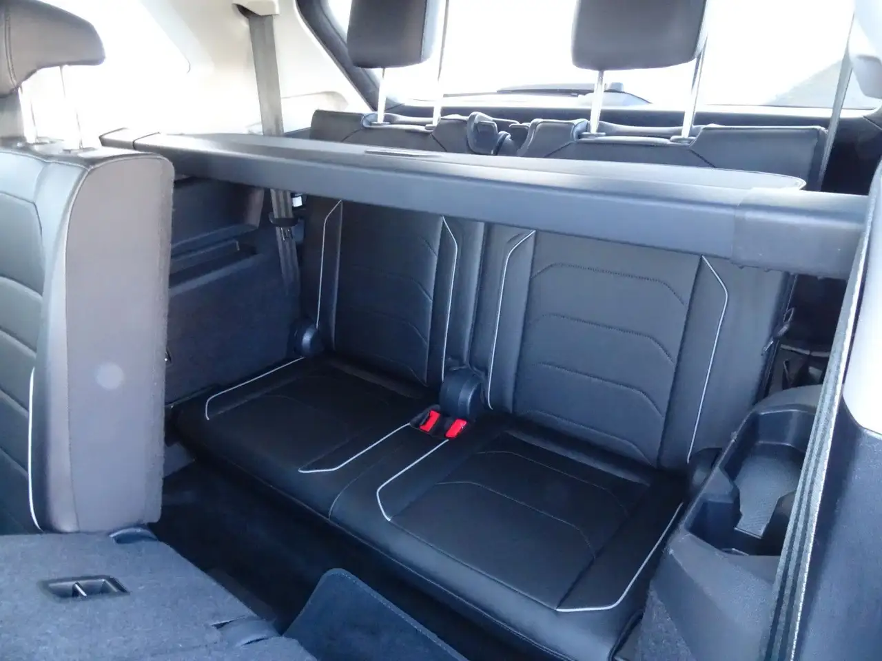 Volkswagen Tiguan Allspace 2.0 TDI DSG Elegance 4Motion 13