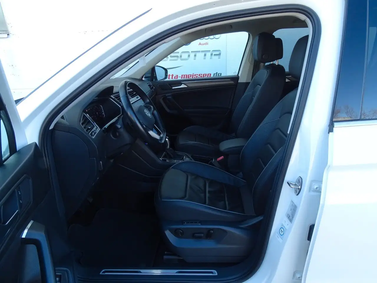 Volkswagen Tiguan Allspace 2.0 TDI DSG Elegance 4Motion 7