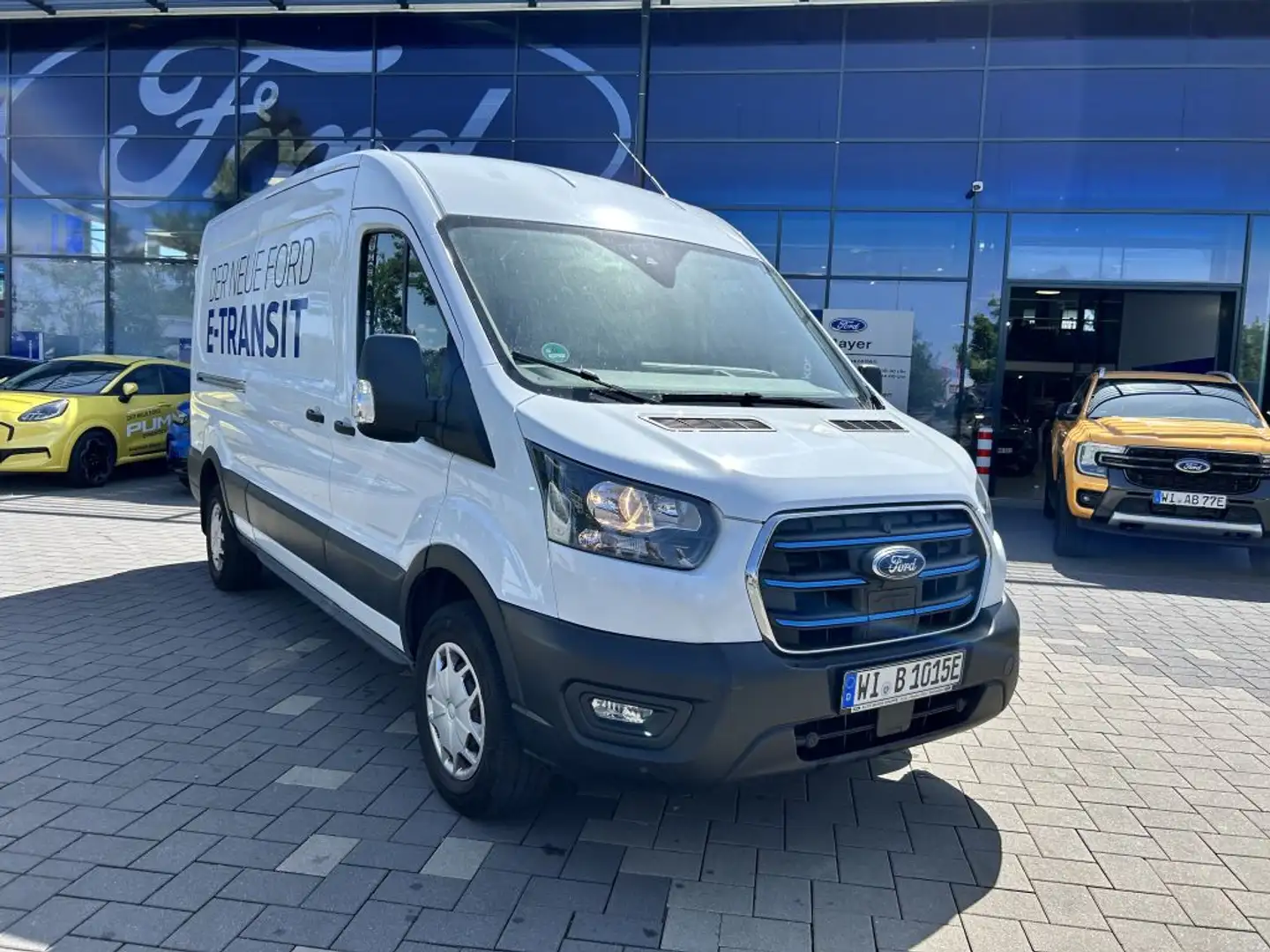 Ford Transit e-Transit 425 L3H2 Lkw HA Trend Weiß - 1