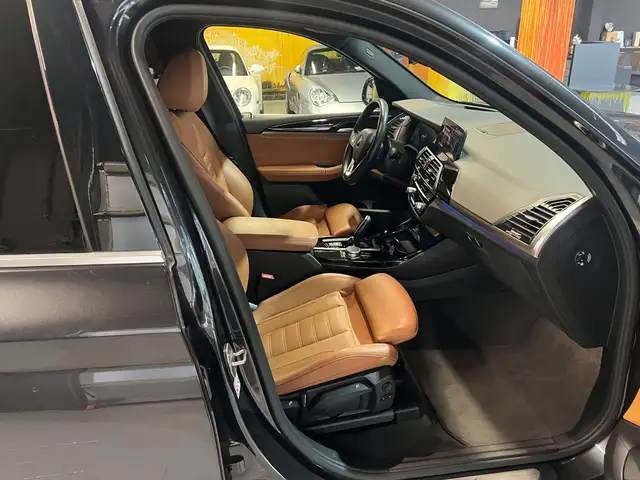 BMW X3 view 19