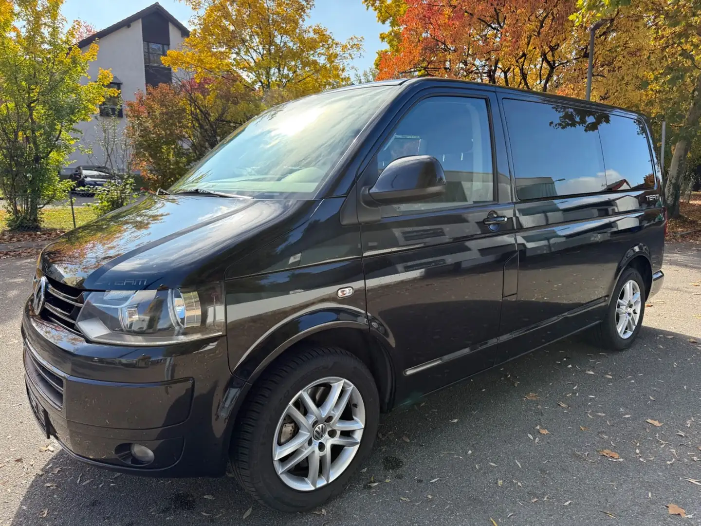 Volkswagen T5 Multivan Team Standheizung HU 6.2026 Schwarz - 1