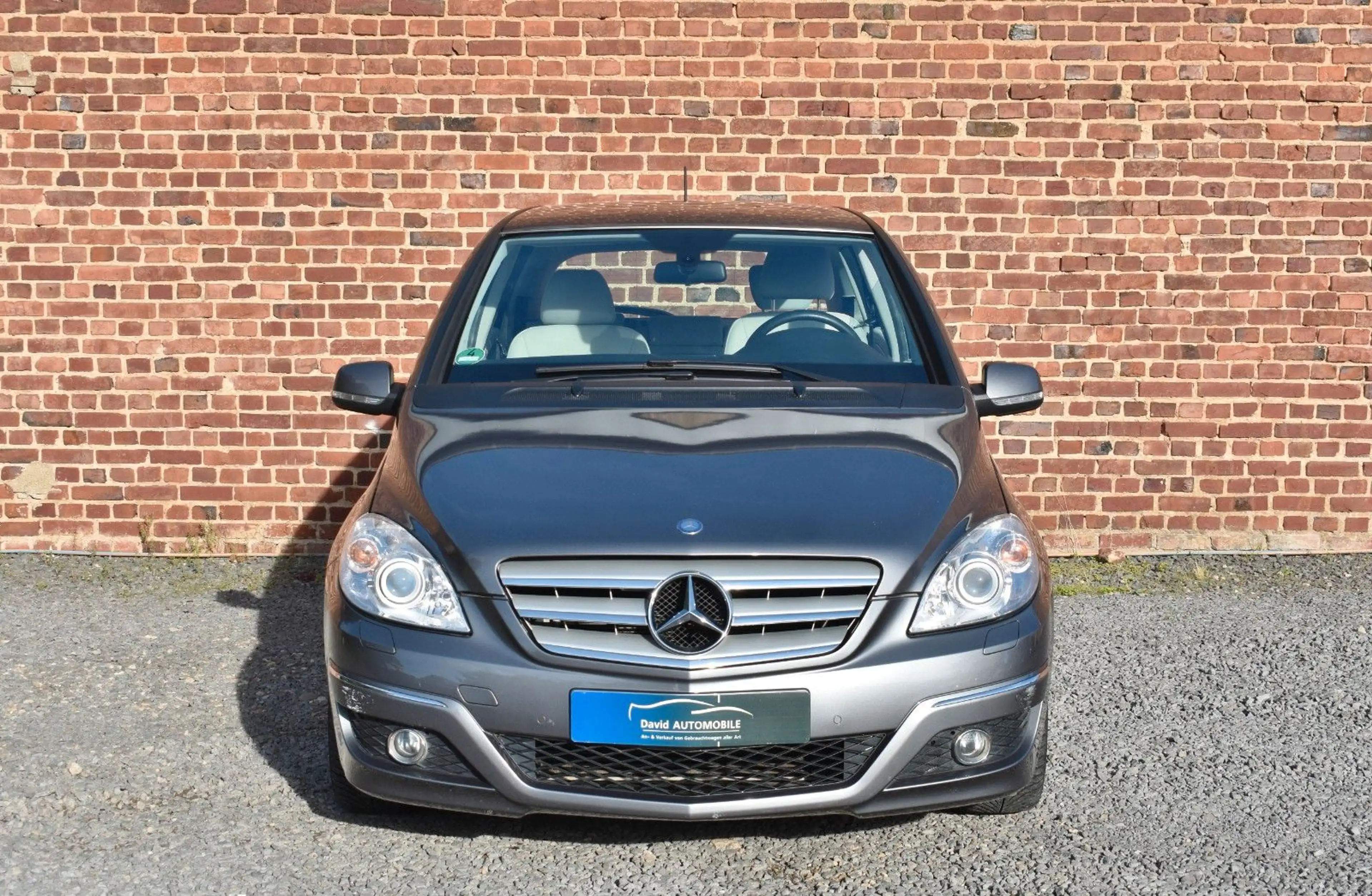 Mercedes-Benz B 200 CDI BIXENON KLIMA PDC S.HEFT TÜVNEU — photo 2
