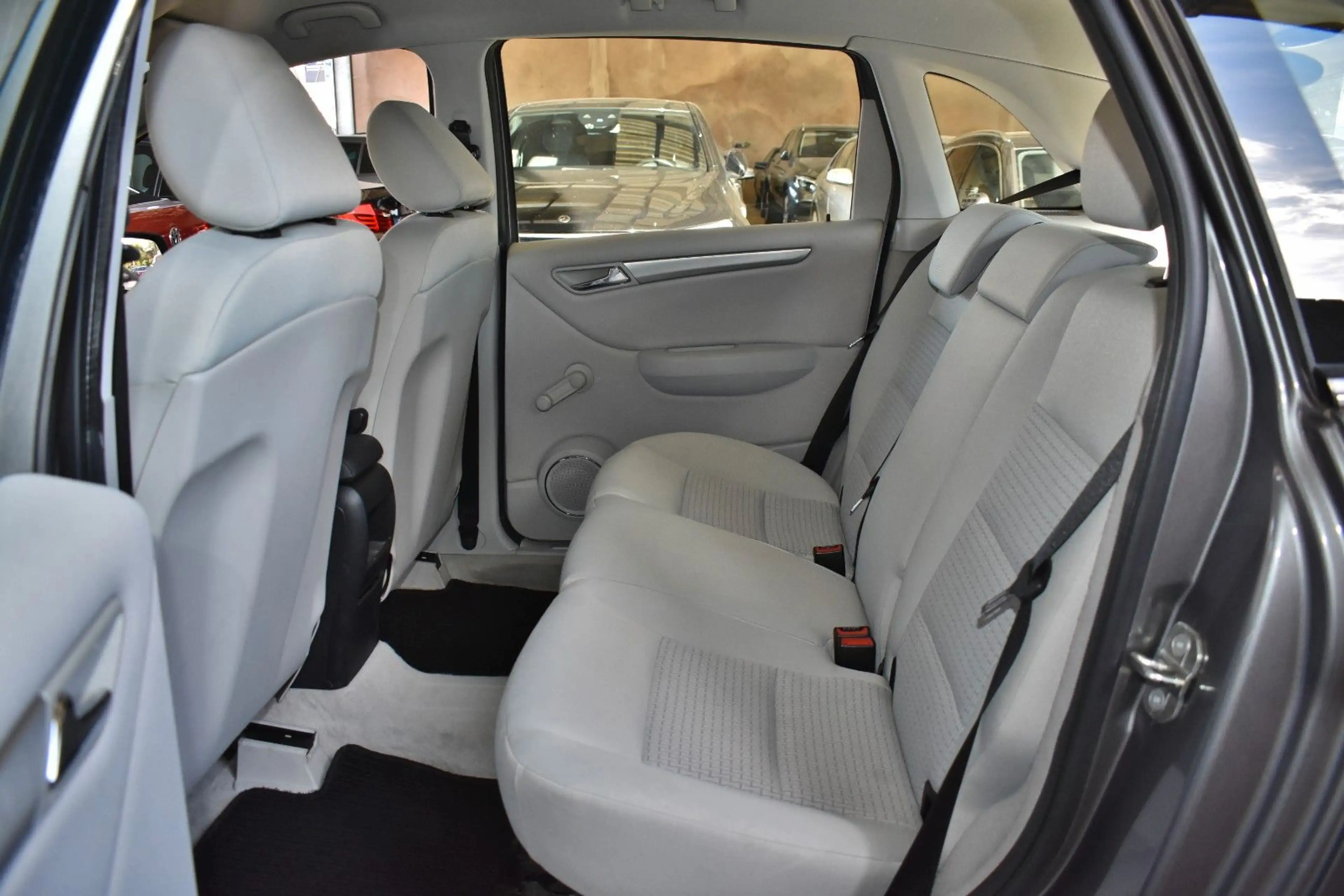 Mercedes-Benz B 200 CDI BIXENON KLIMA PDC S.HEFT TÜVNEU — photo 15