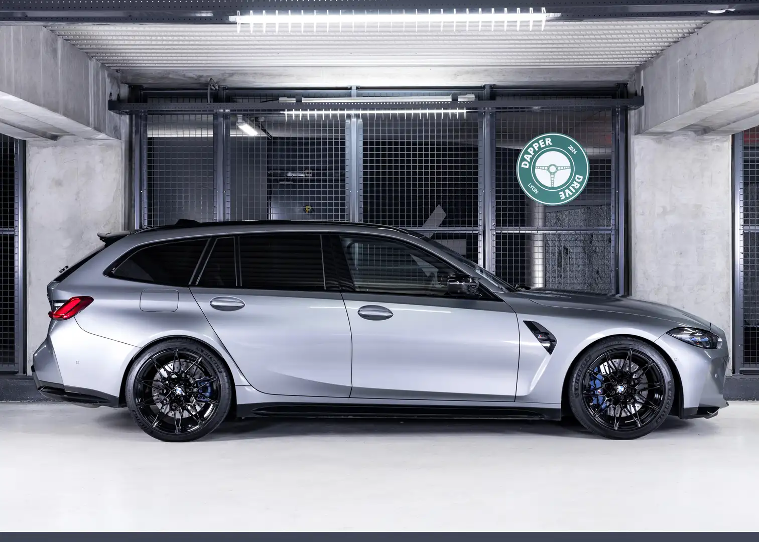 BMW M3 Compétition Touring Grau - 2