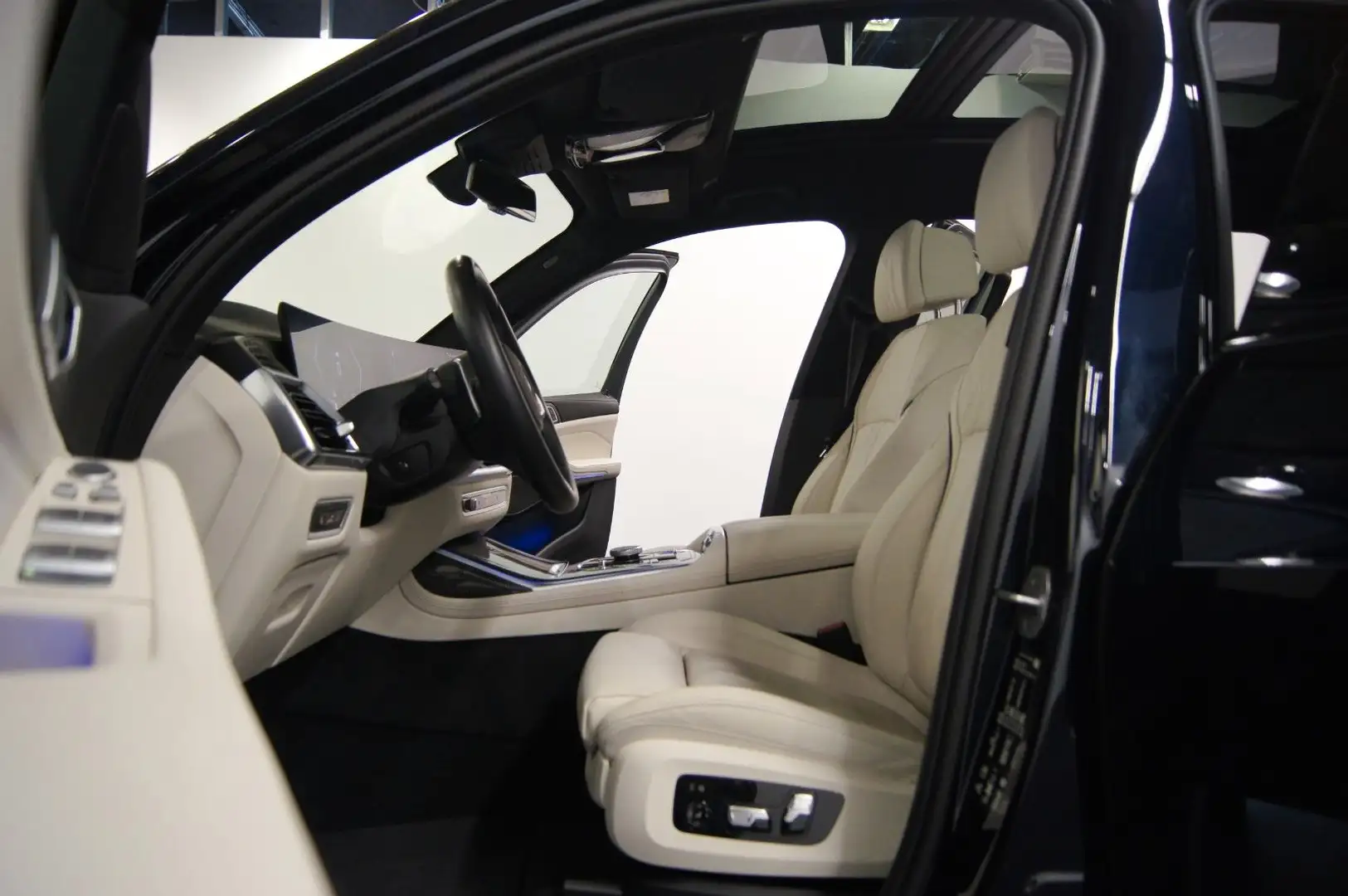 BMW X7 xDrive 40d M Sport|SKYLO|HUD|ICONIC|SHADOW Schwarz - 2