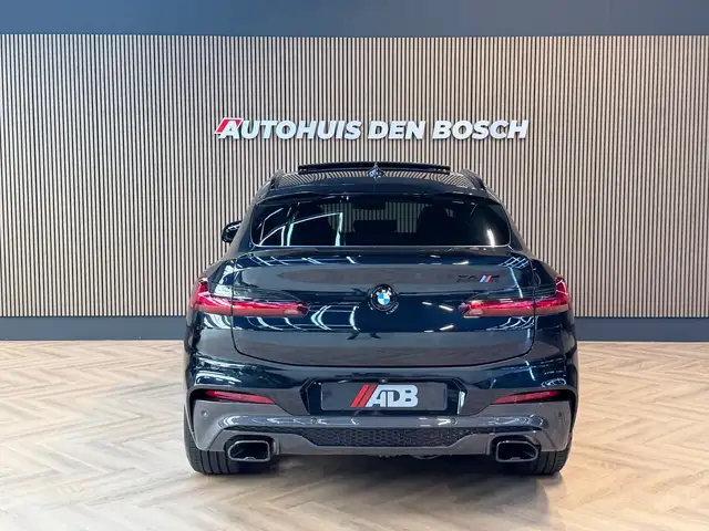 BMW X4 view 24