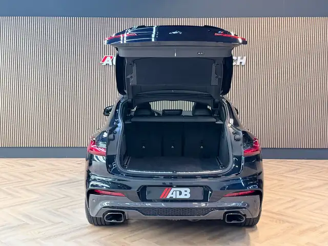 BMW X4 view 25