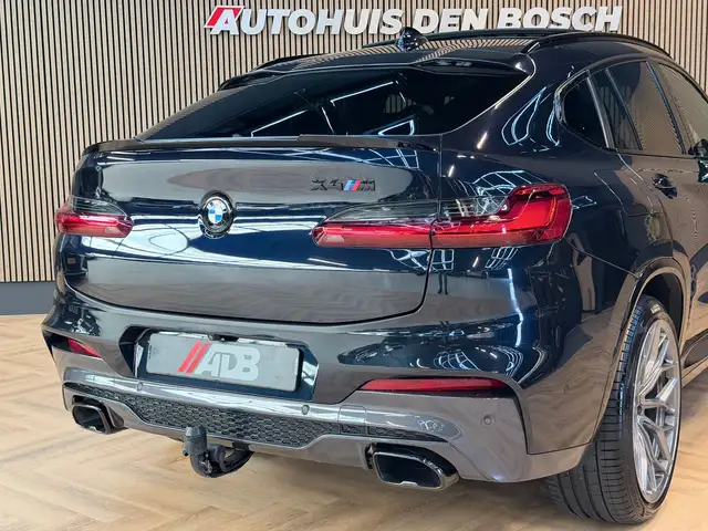 BMW X4 view 23