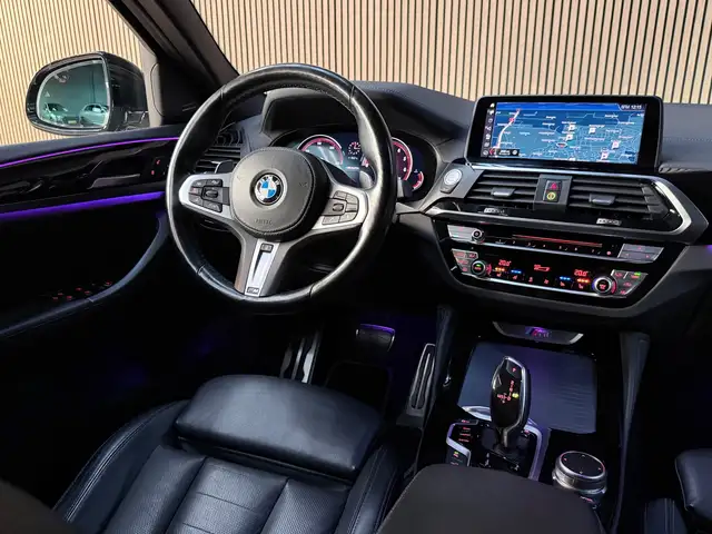 BMW X4 view 9