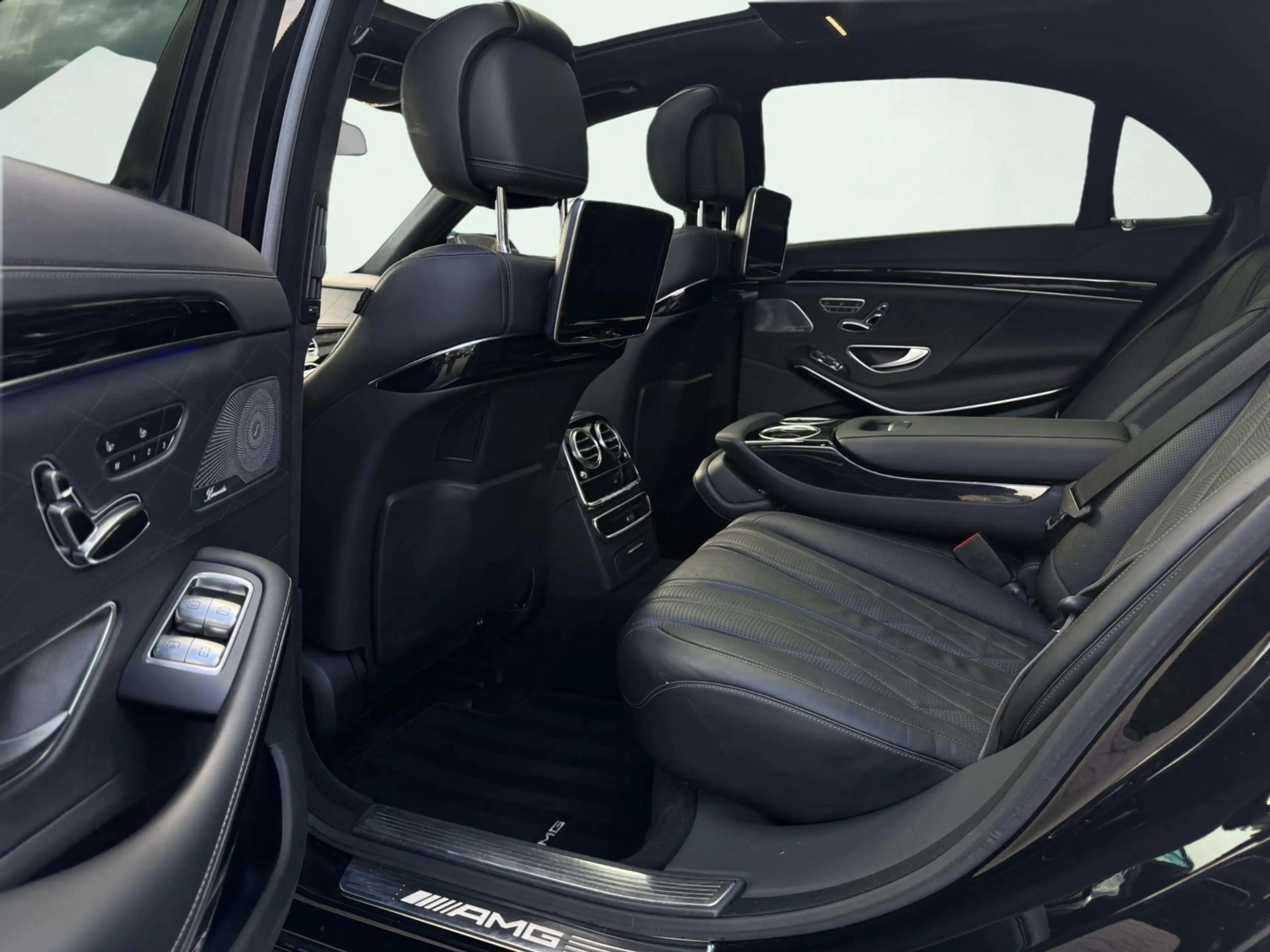 Mercedes-Benz S 63 AMG 4Matic Lang | Chauffeurs pakket | V8 | Burmester | — photo 13