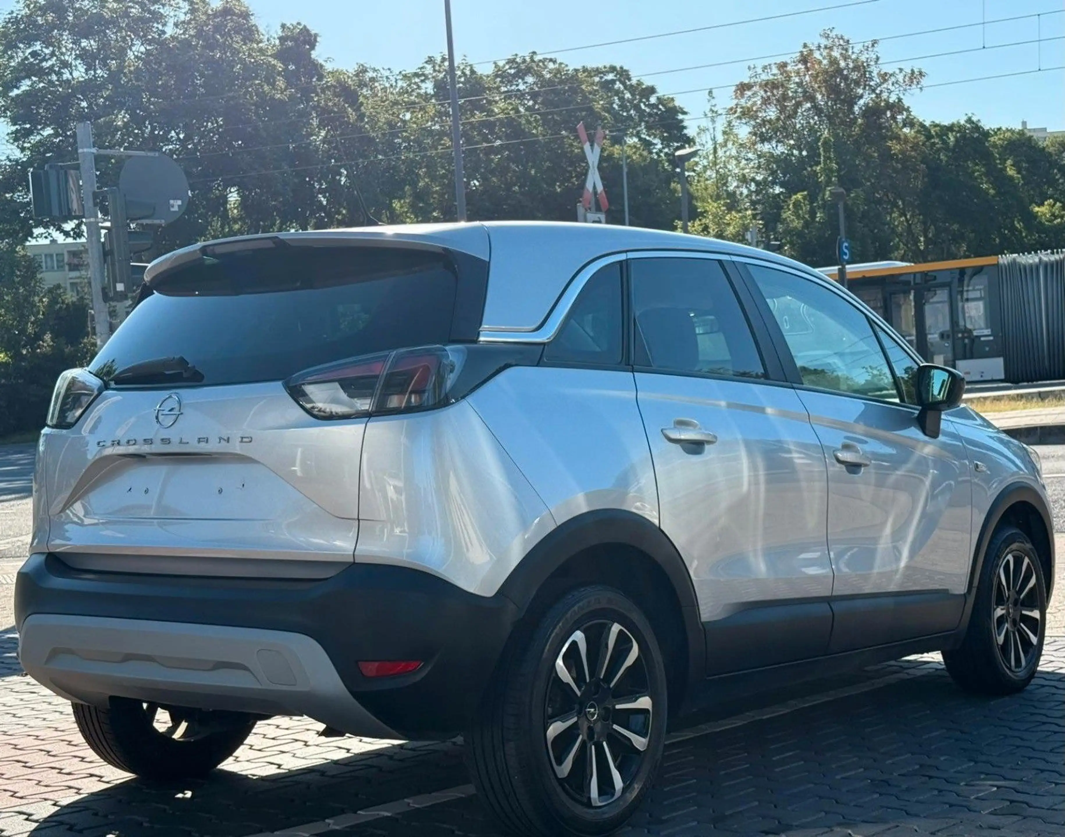 Opel Crossland X Crossland 1.2T Elegance. LED. DAB. KLIMAAUT — photo 6