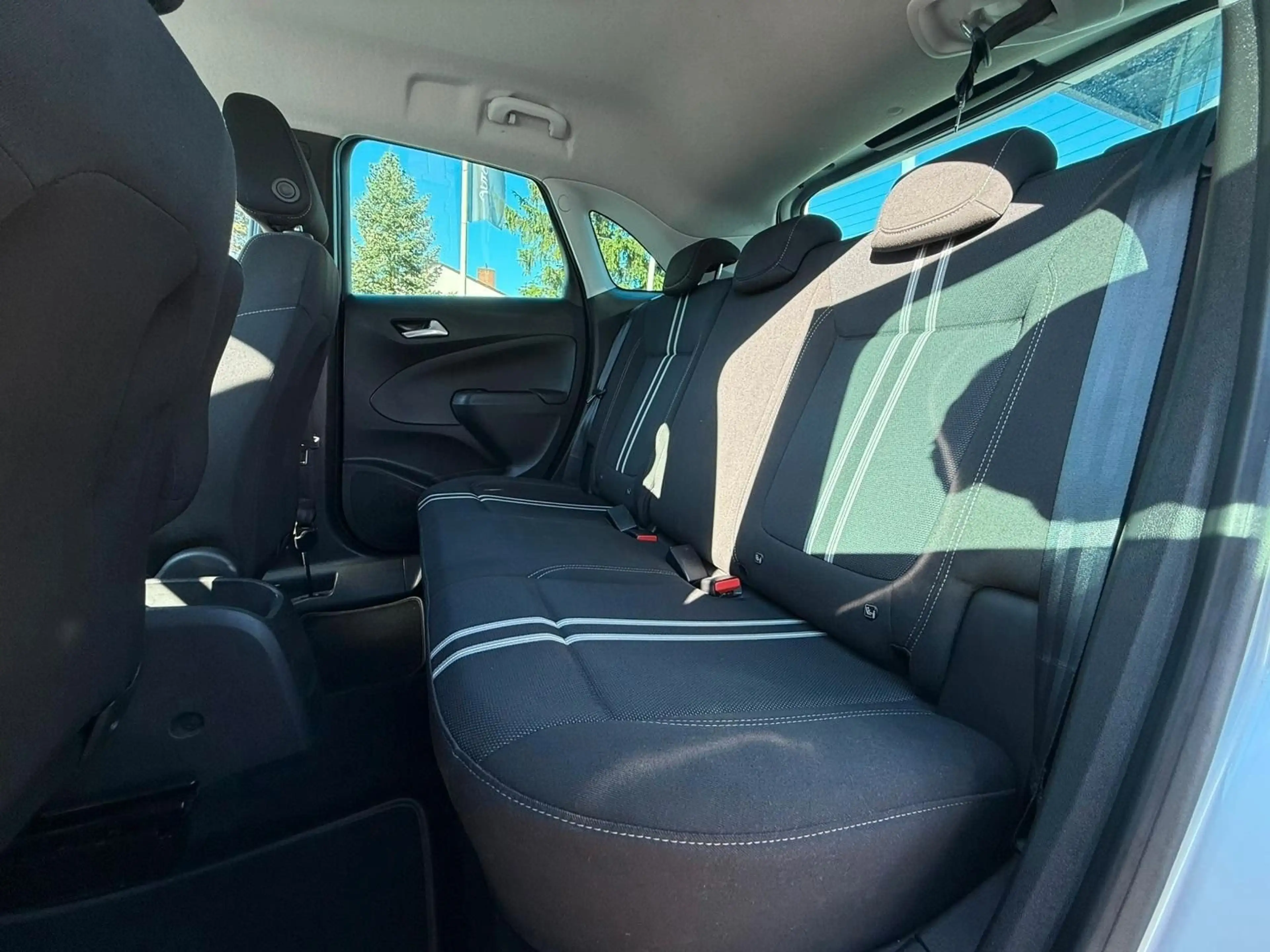 Opel Crossland X Crossland 1.2T Elegance. LED. DAB. KLIMAAUT — photo 11