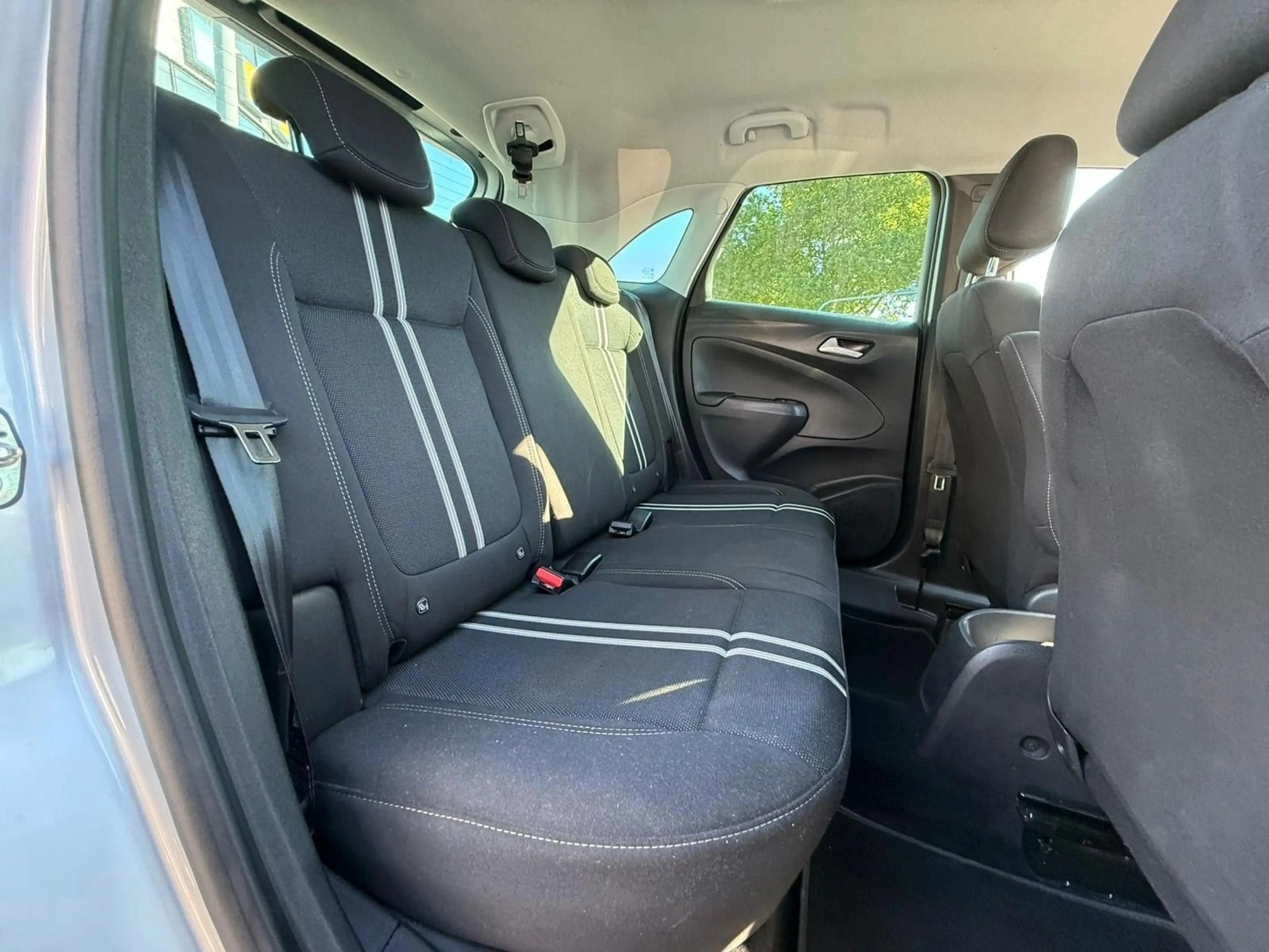 Opel Crossland X Crossland 1.2T Elegance. LED. DAB. KLIMAAUT — photo 14