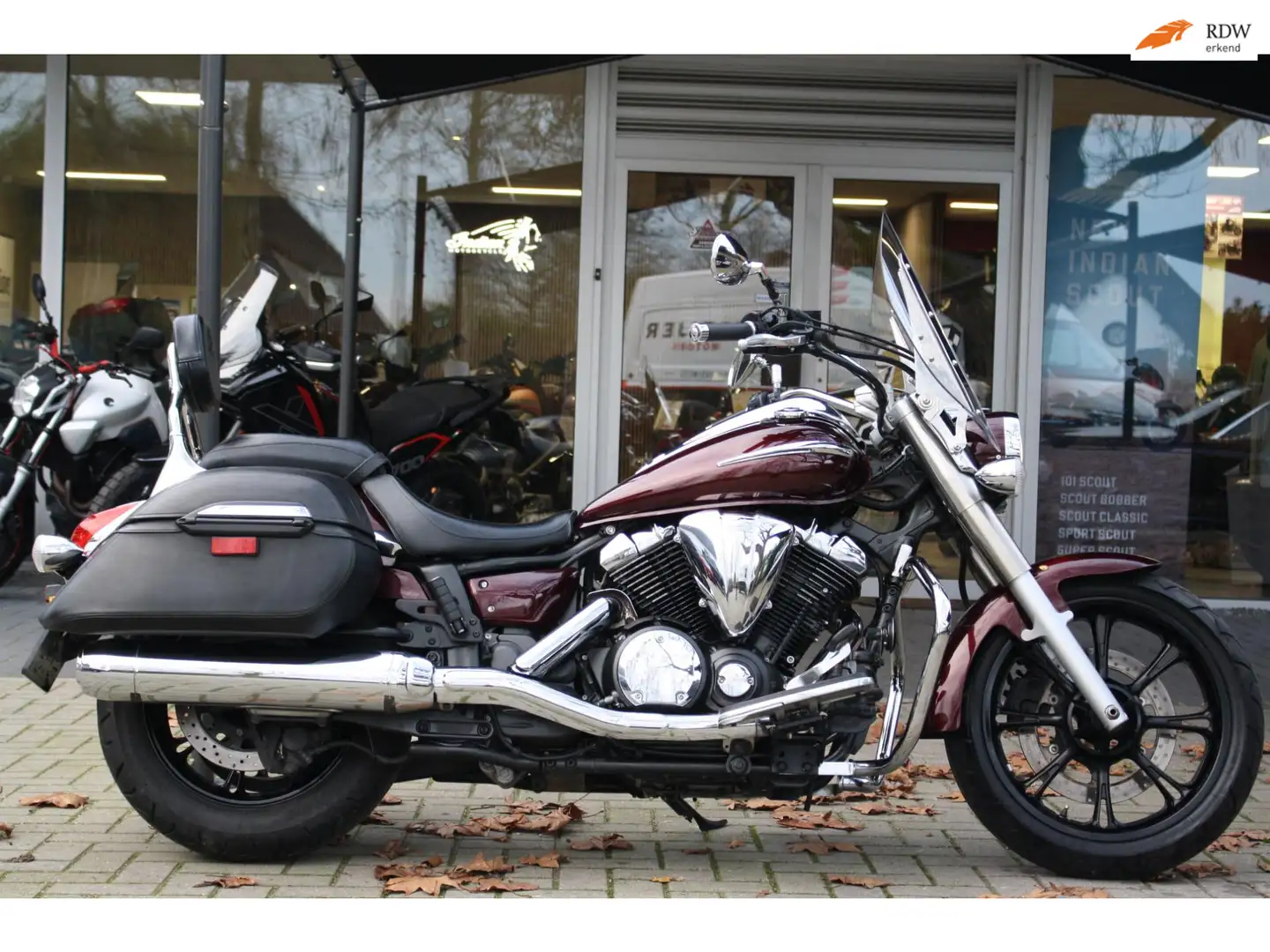Yamaha XVS 950 Chopper 950A Midnight Star - 1