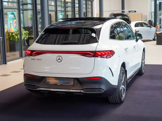 Mercedes-Benz Eqe view 4