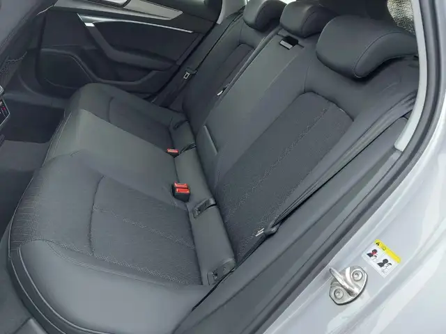 Audi A6 view 14