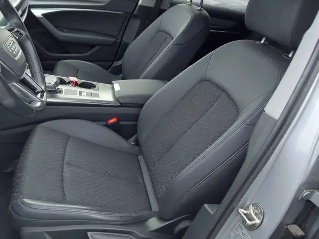 Audi A6 view 10