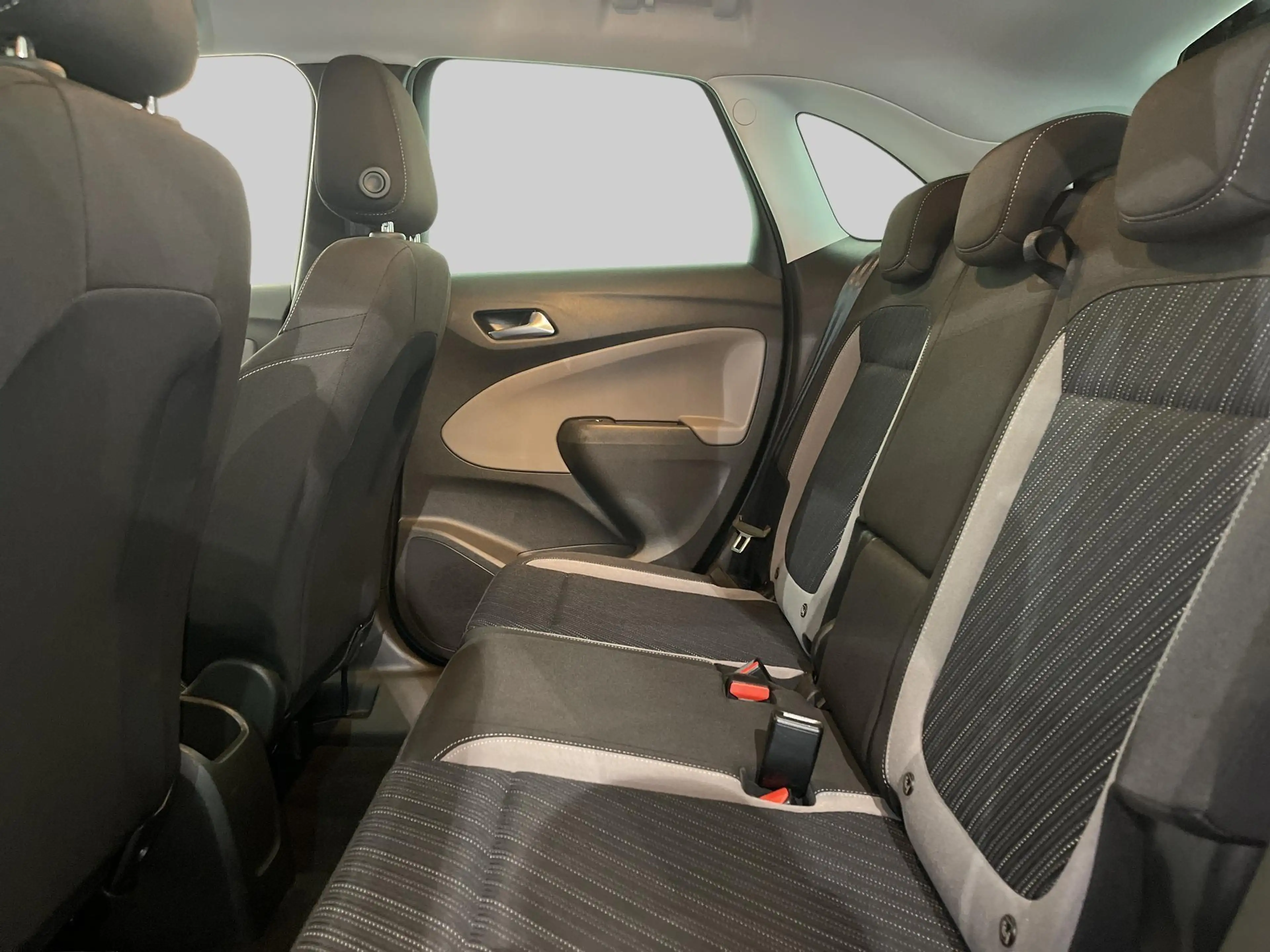 Opel Crossland X 1.2 TURBO 110PK AUTOMAAT 120 JAAR EDITION NAVI CAM — photo 6