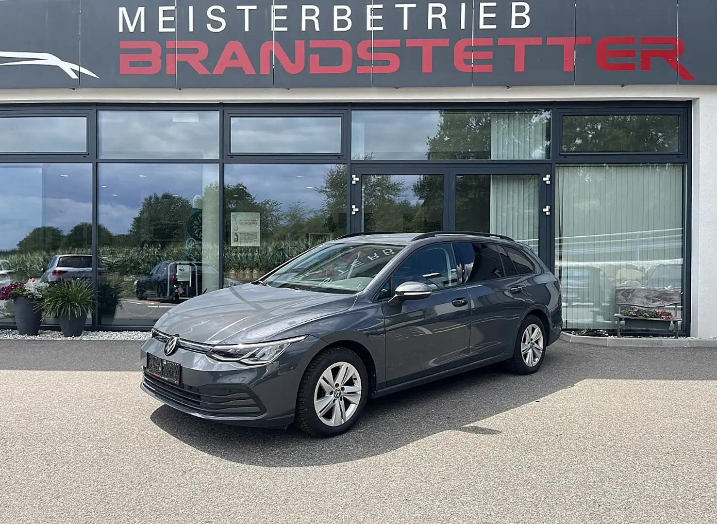 Volkswagen Golf Variant 2,0 TDI Life DSG Grau - 1